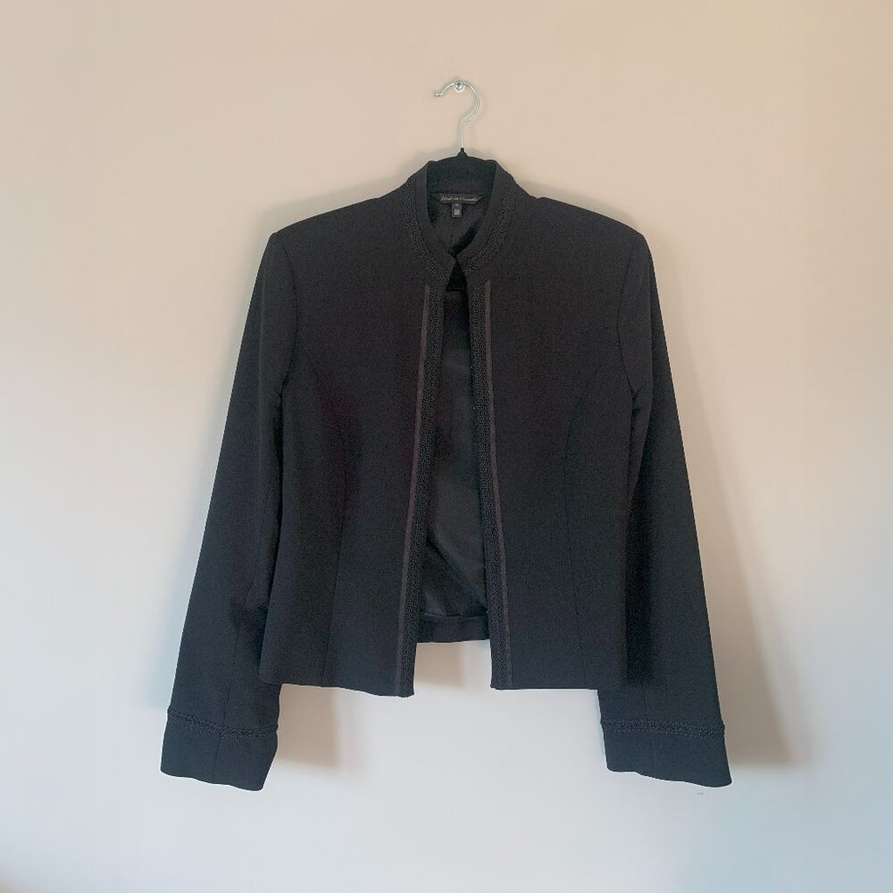 Black Military-Style Embroidered Designs Cropped Blazer